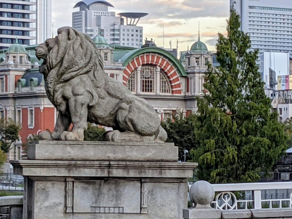 The Lion of Naniwa Bridge (Photo Taken in September 2021)